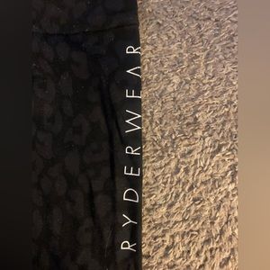 Ryderwear Animal Scrunch Bum Small Legging